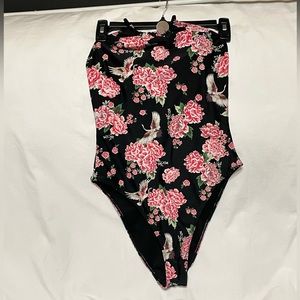 Forever 21 Tie Halter Open Back One Piece Swimsuit. Size Medium NWT